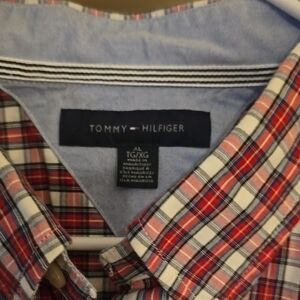 Tommy Hilfiger Red Casual Wrinkle Resistant Button Down Shirt XL Like New